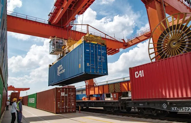How can sellers cope with the significant increase in cross-border logistics costs
